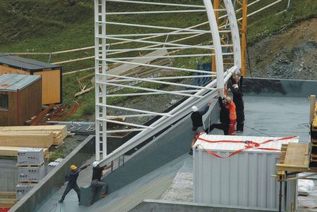 Grand Hotel Arosa - montaz konstrukcji na budowie Grand Hotel Arosa - montaz konstrukcji na budowie