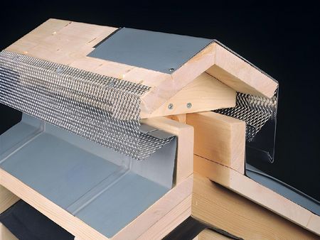 Siatka AERO 63 - wentylacja kalenicy Siatka AERO 63 - wentylacja kalenicy